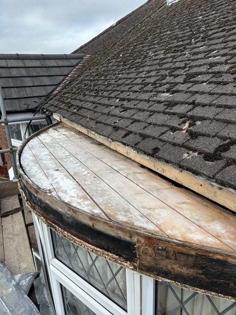 D & P job: bay roof, stripped back
