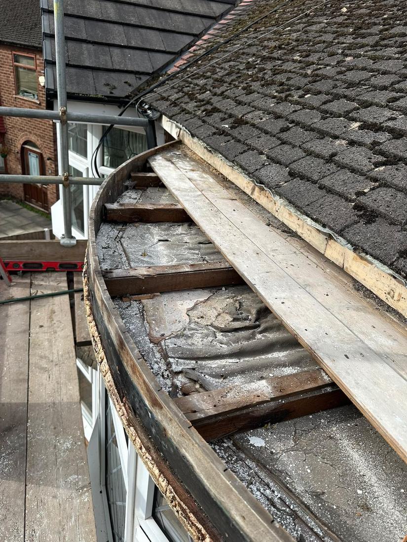 D & P job: bay roof, old timbers out