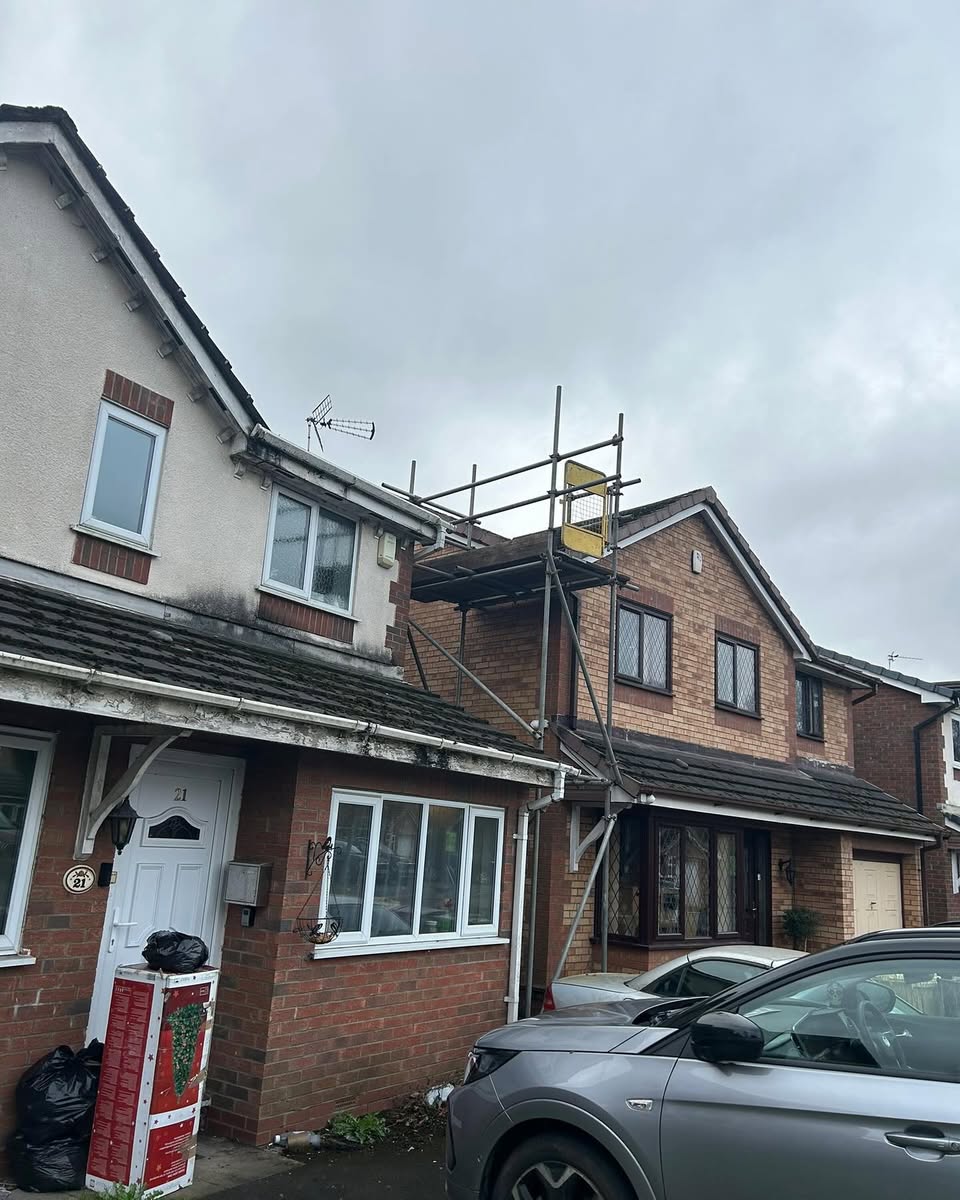 Detached house on scaffold